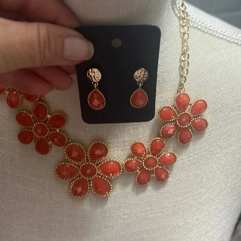 N/A orange flowers